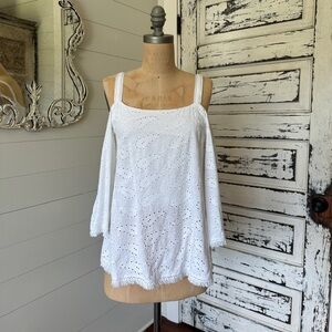 Eyelet Off the shoulder blouse